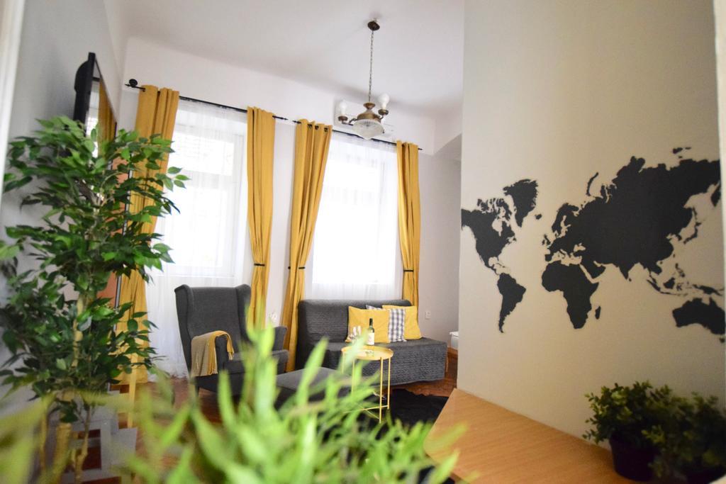 Standard Apartment By Hi5 - Chainbridge Budapest Ngoại thất bức ảnh