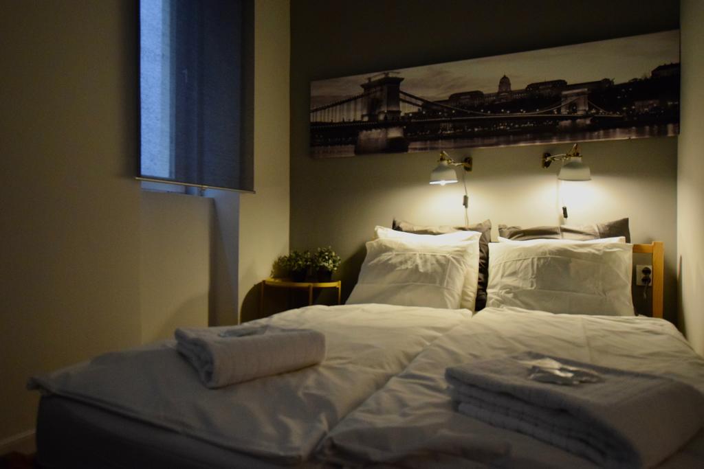 Standard Apartment By Hi5 - Chainbridge Budapest Ngoại thất bức ảnh